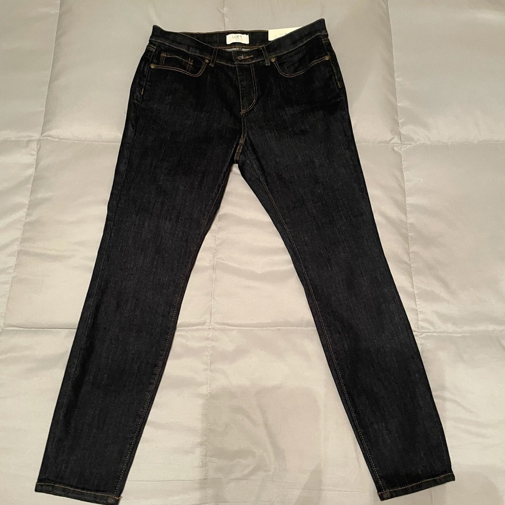 NWT.  Loft outlet.  Petite, skinny jeans.
